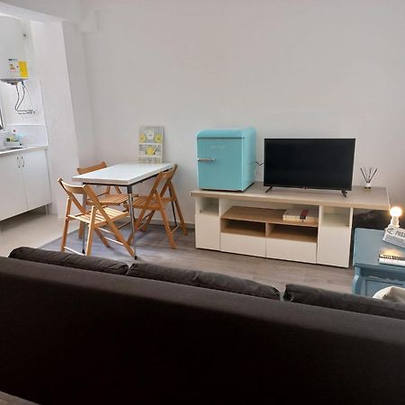 Apartamentos Centricos A 10 Min De La Playa Almeria Ngoại thất bức ảnh